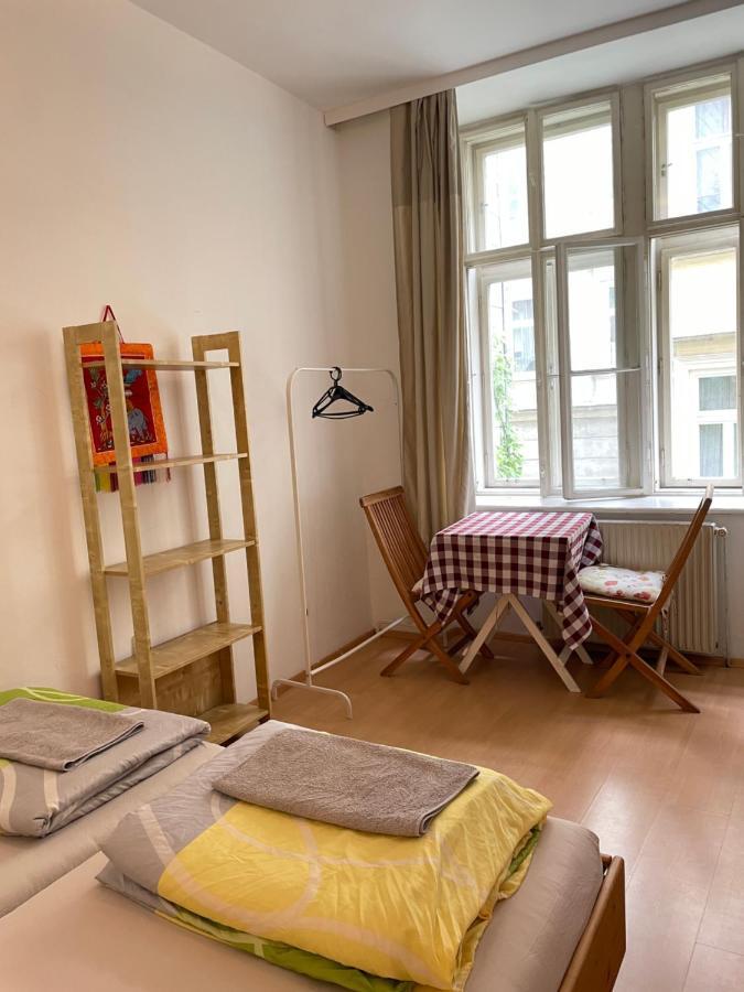 City Apartment And Rooms Viena Exterior foto